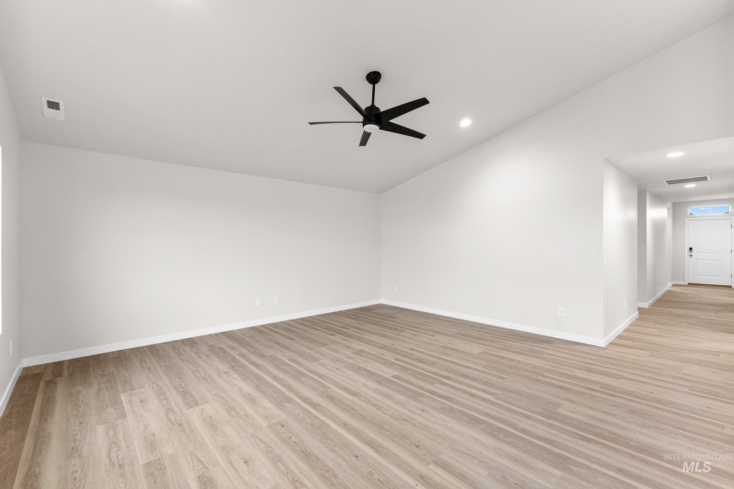 3095 W Animas Creek Dr Property Photo 7