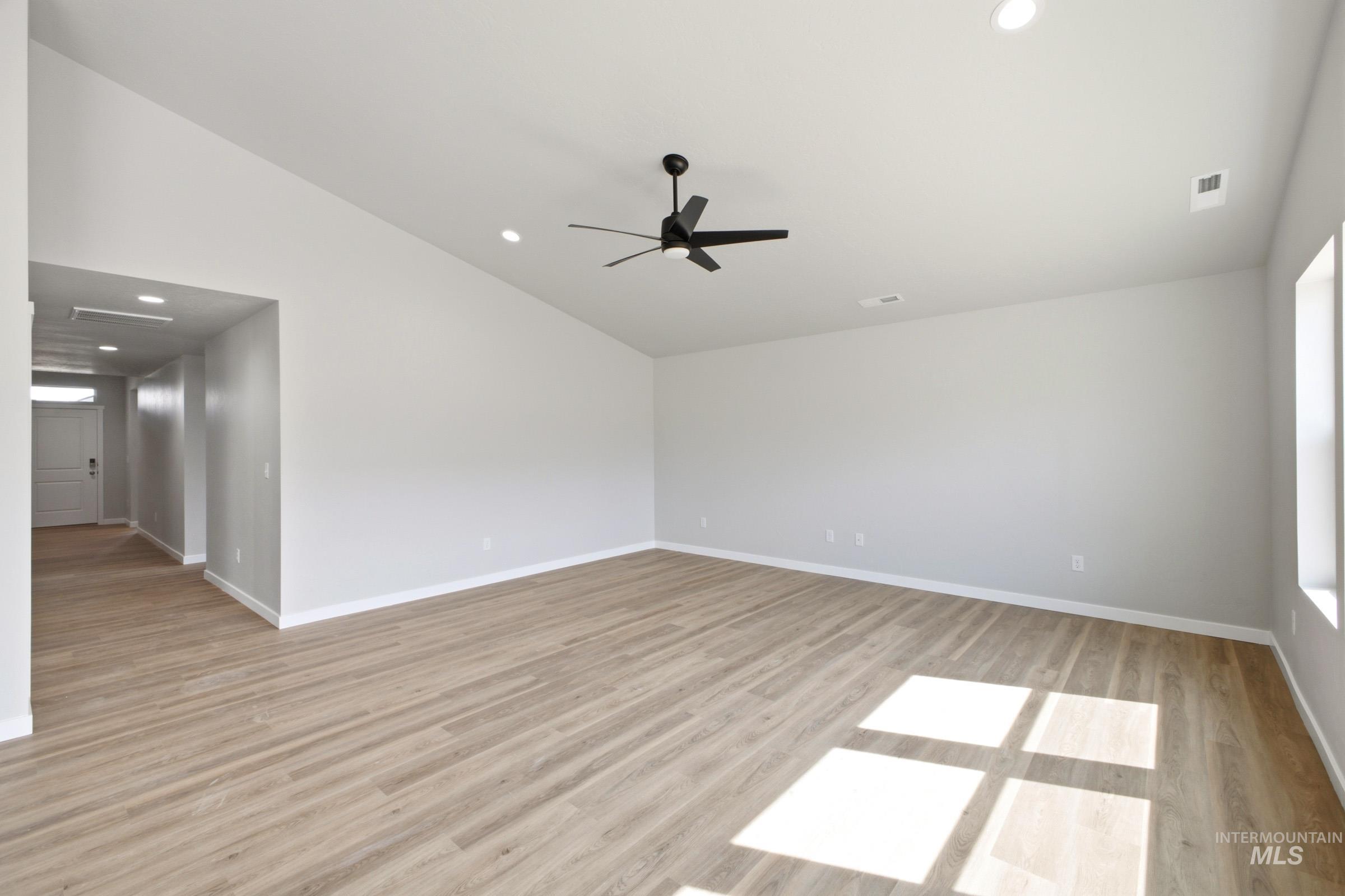 3095 W Animas Creek Dr Property Photo 7
