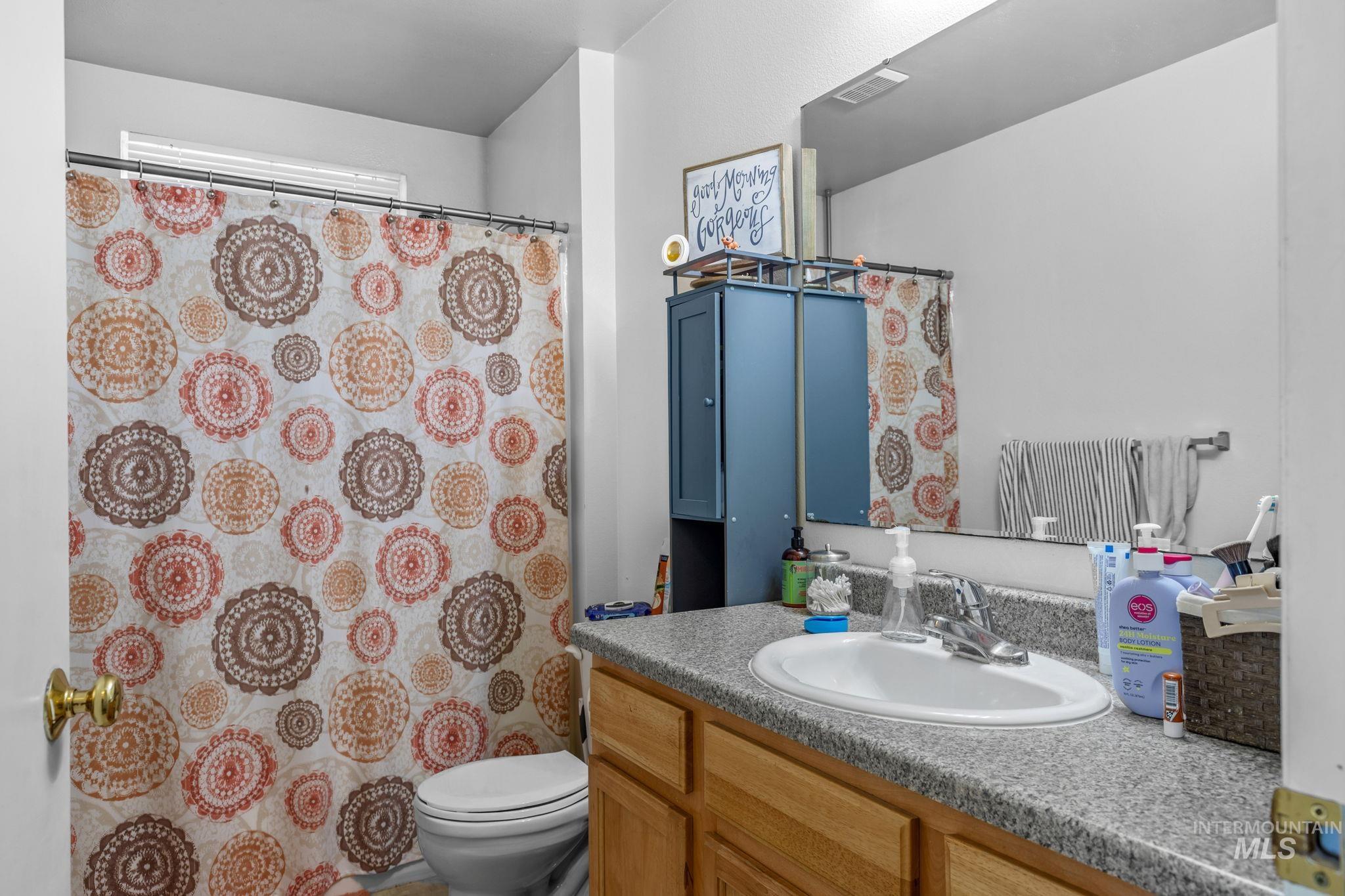 1805 E Overland Rd. Building 40 Property Photo 5