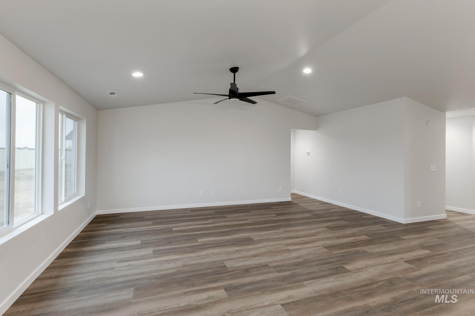 3081 W Animas Creek Dr Property Photo 9