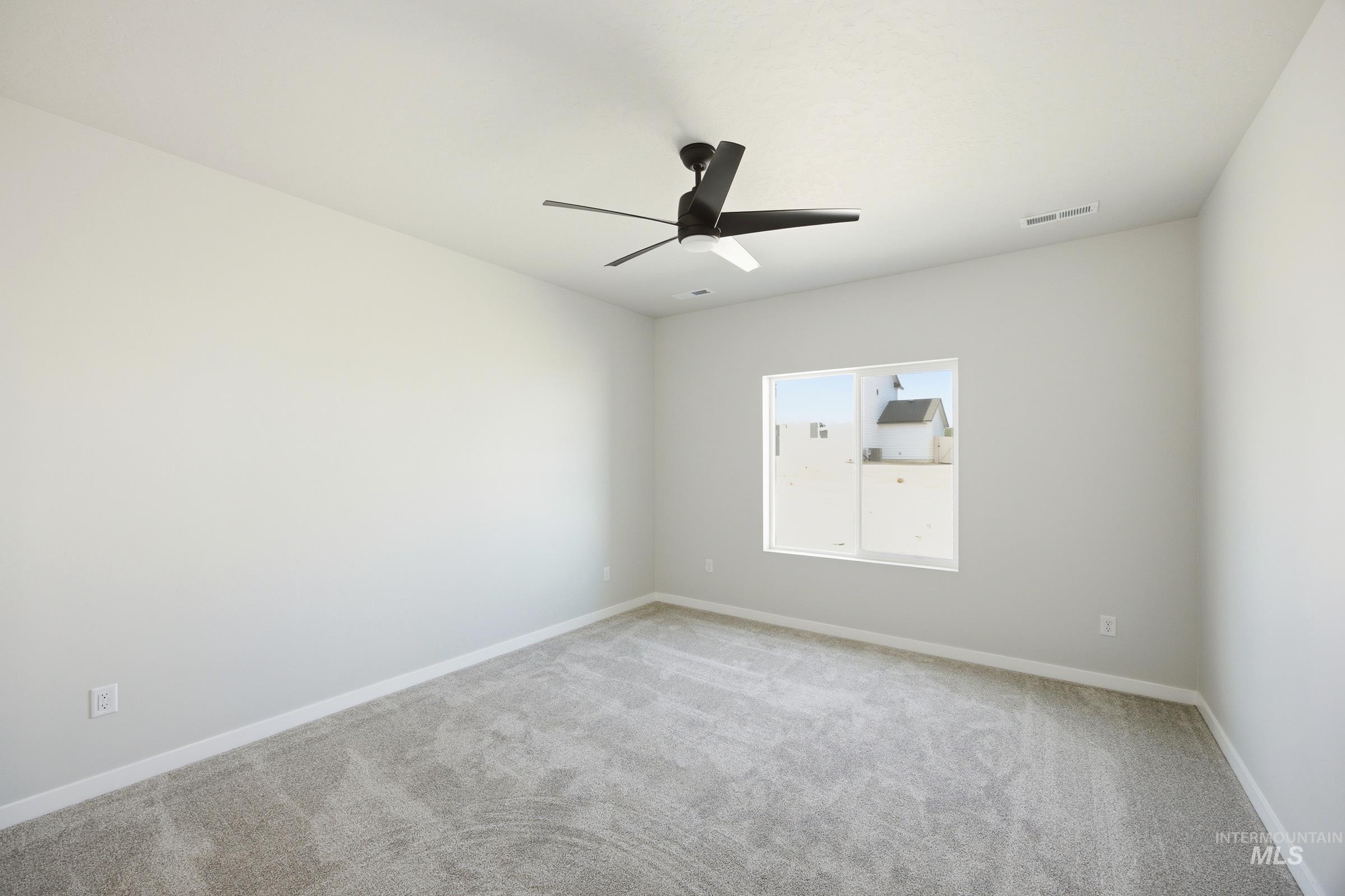 15375 Albatross Ave Property Photo 13