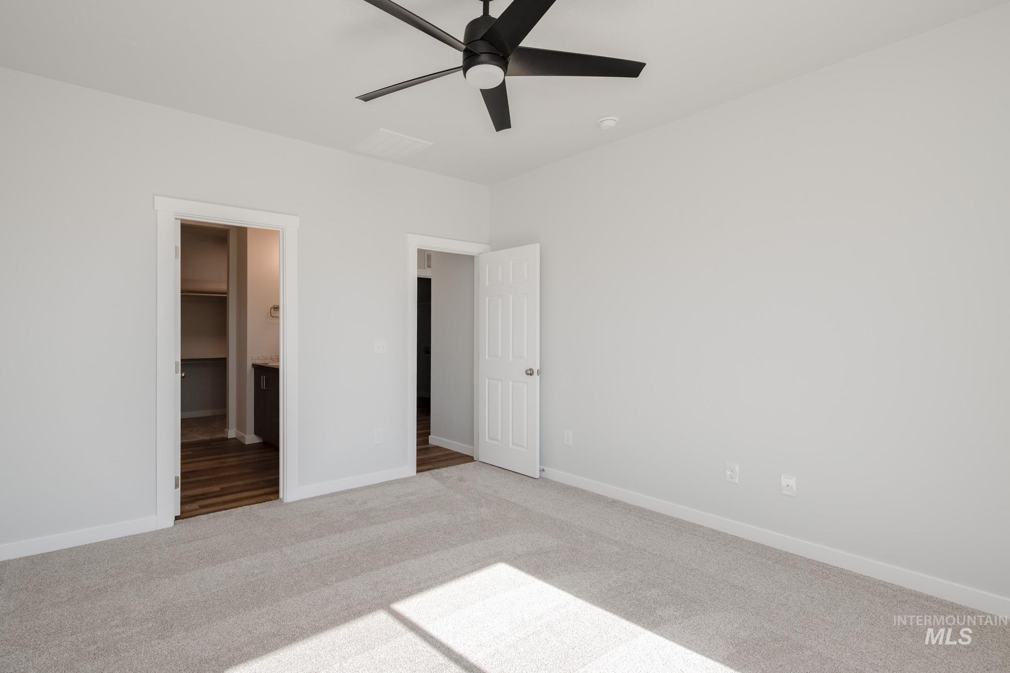 15375 Albatross Ave Property Photo 21