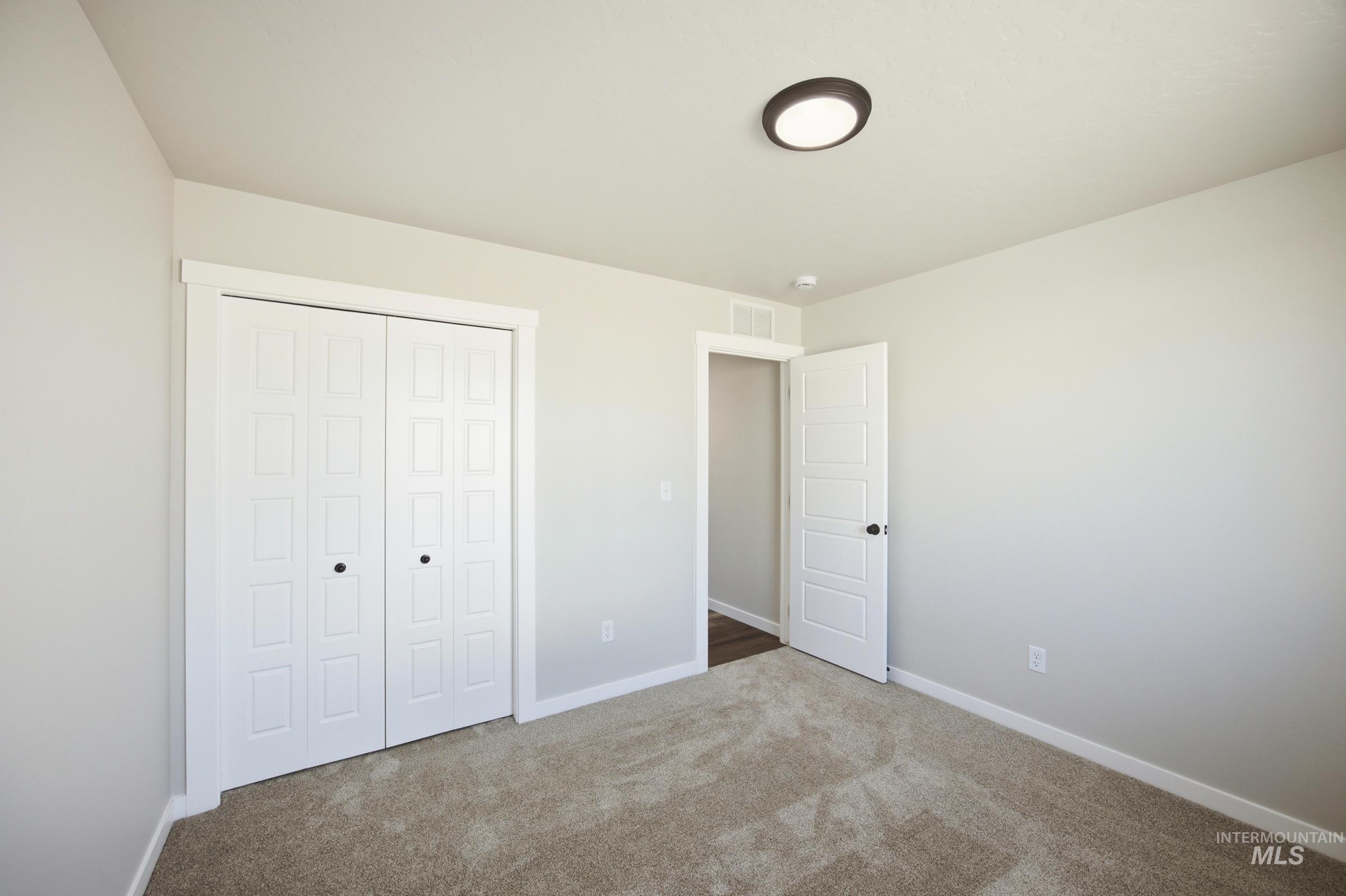 15375 Albatross Ave Property Photo 21