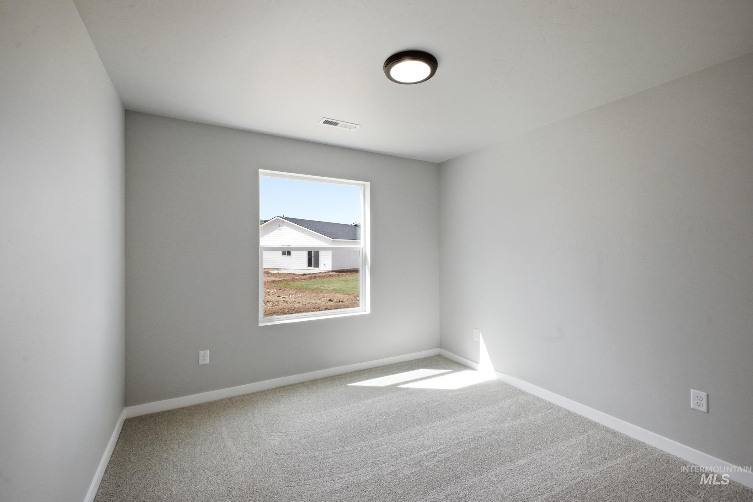 12670 Kinsella St Property Photo 13