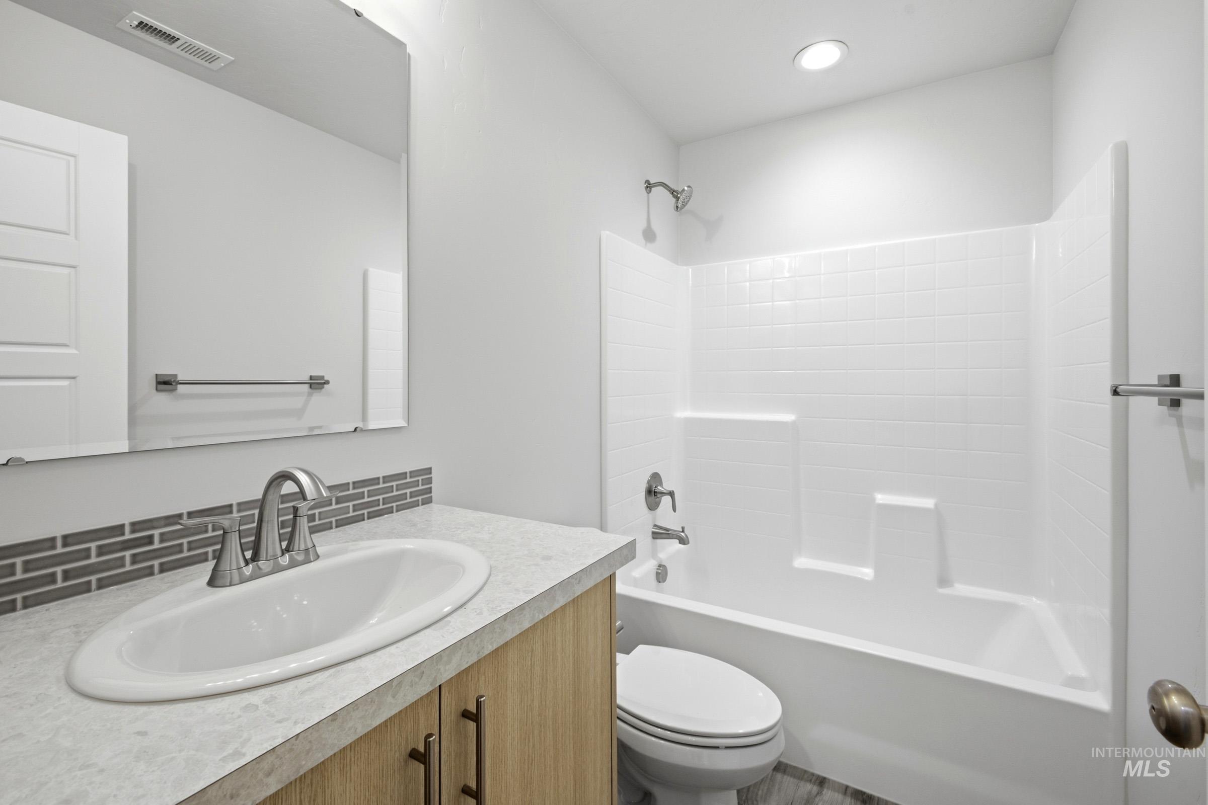 12755 Ropers St Property Photo 15