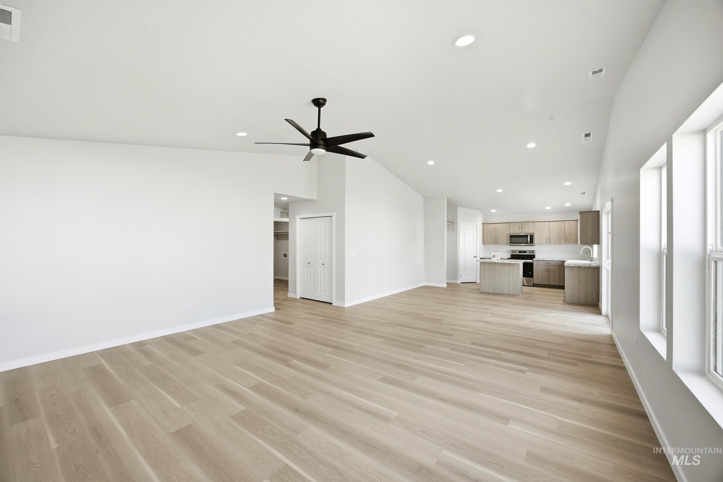 16579 N Shorthorn Lp Property Photo 9