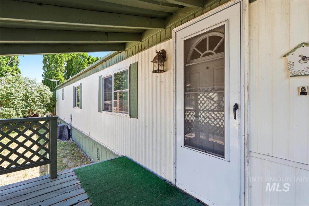2712 N Argentina Ln Property Photo 3