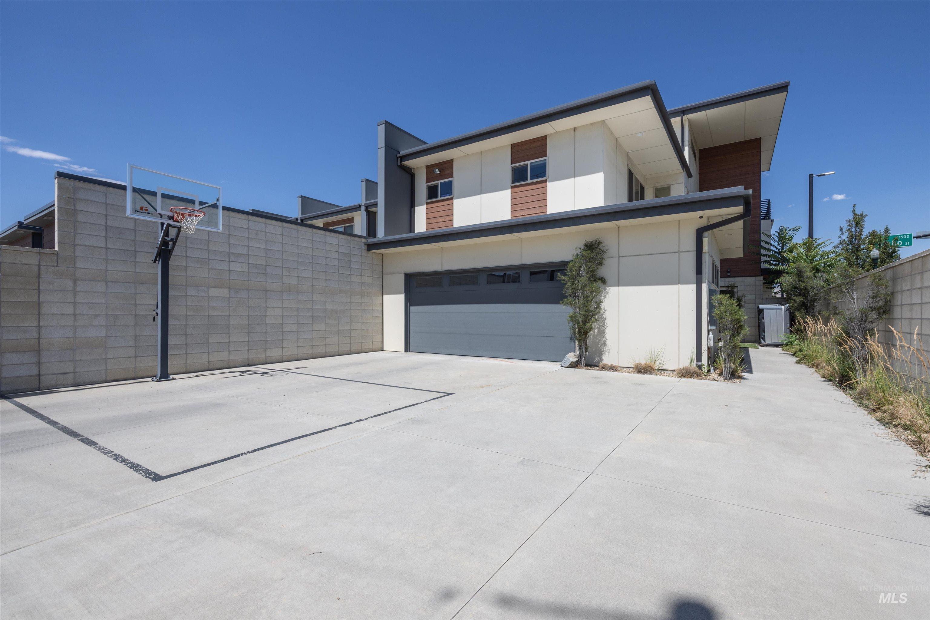 1603 W Idaho Property Photo 44