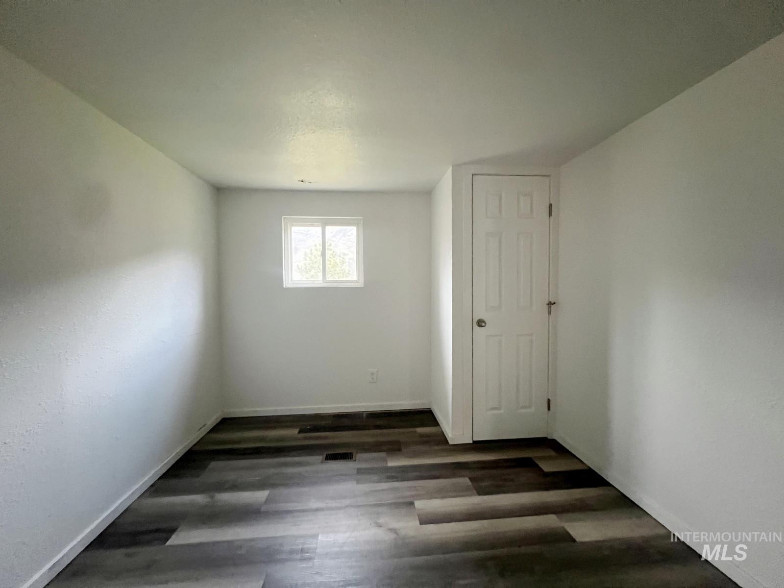 614 Pine Ave Property Photo 14