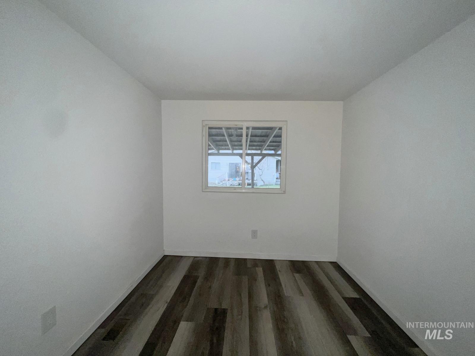 614 Pine Ave Property Photo 16