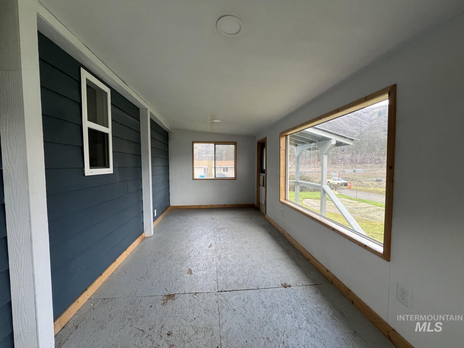 614 Pine Ave Property Photo 18