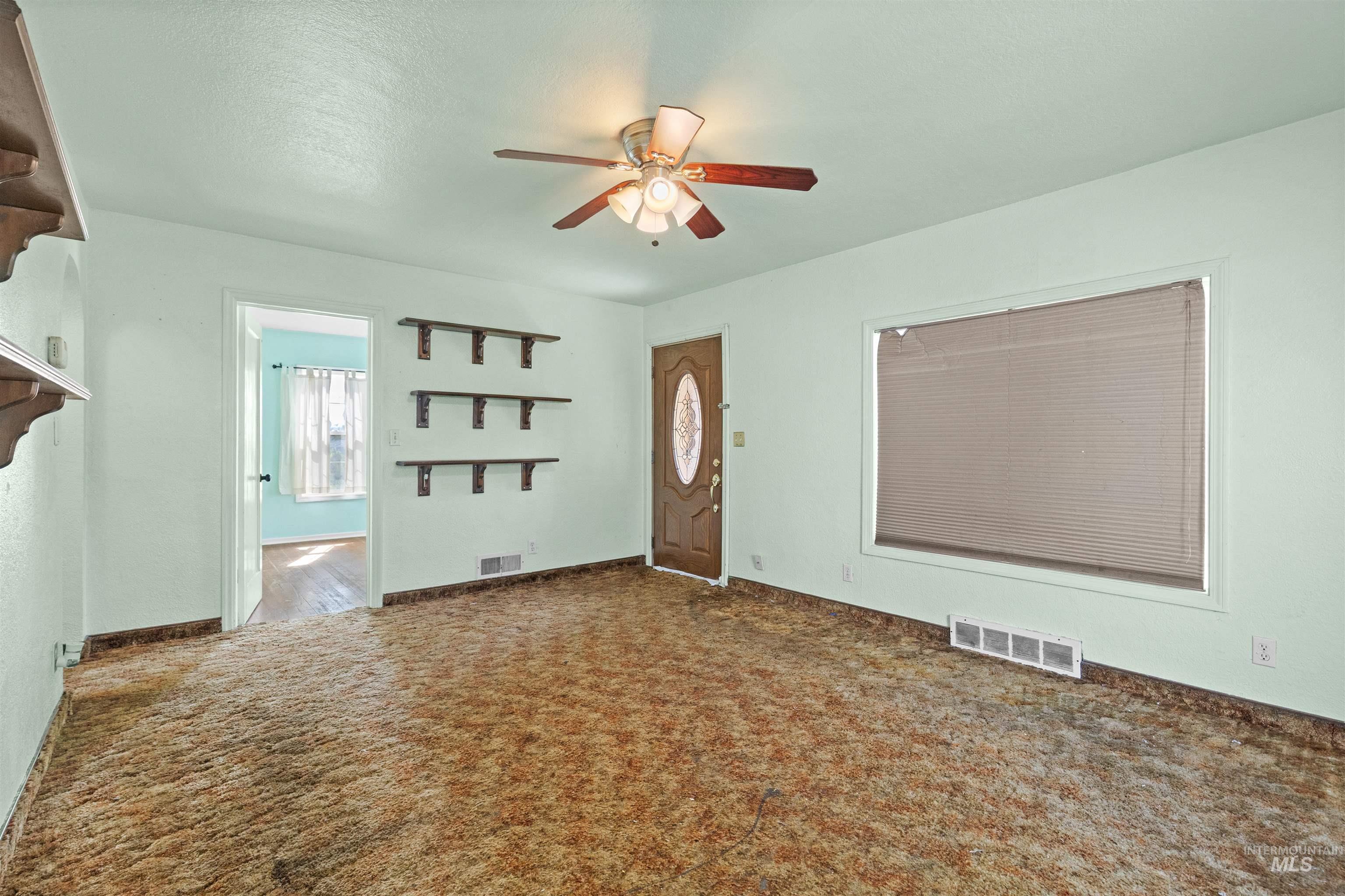 1446 Libby Street Property Photo 7
