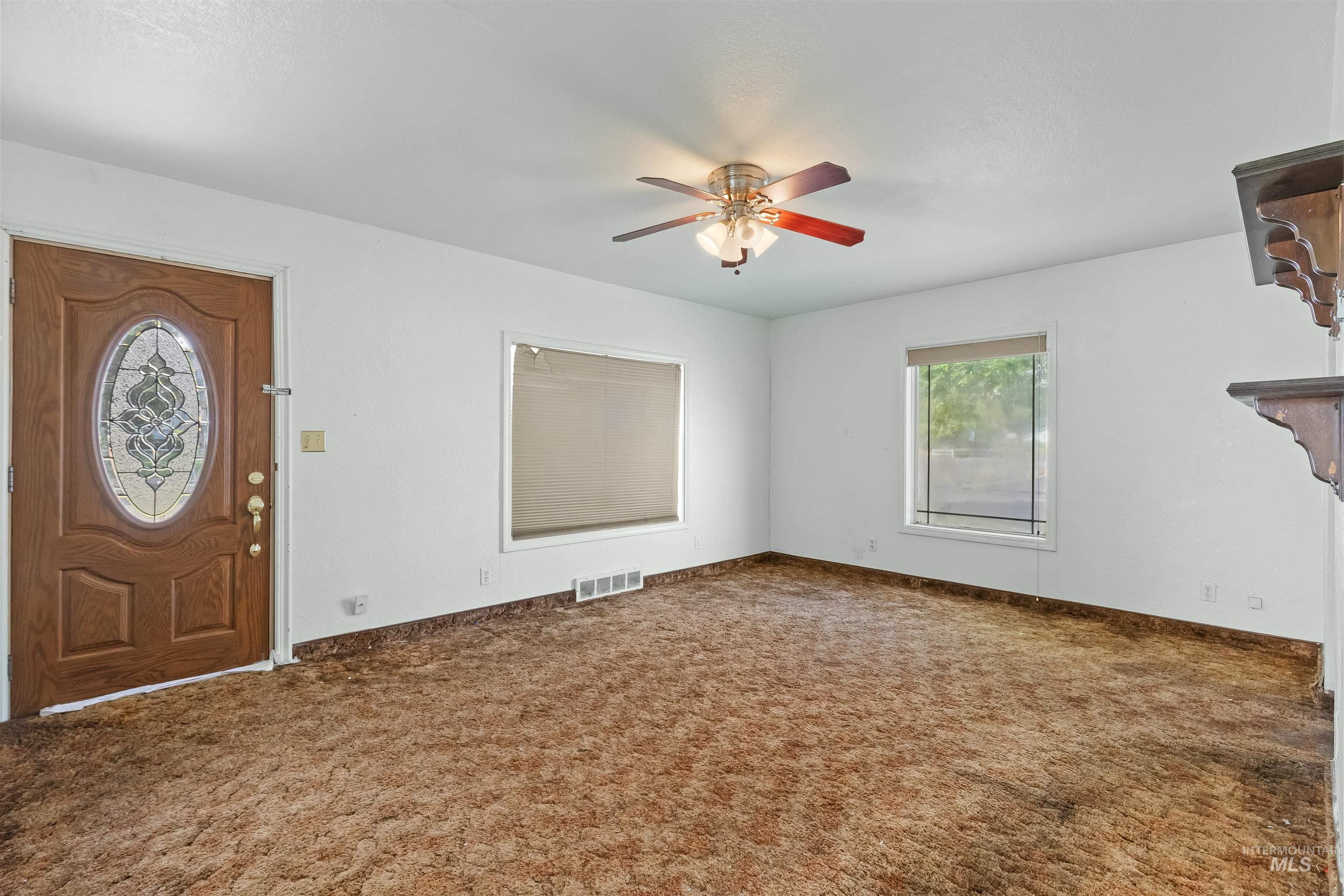 1446 Libby Street Property Photo 9