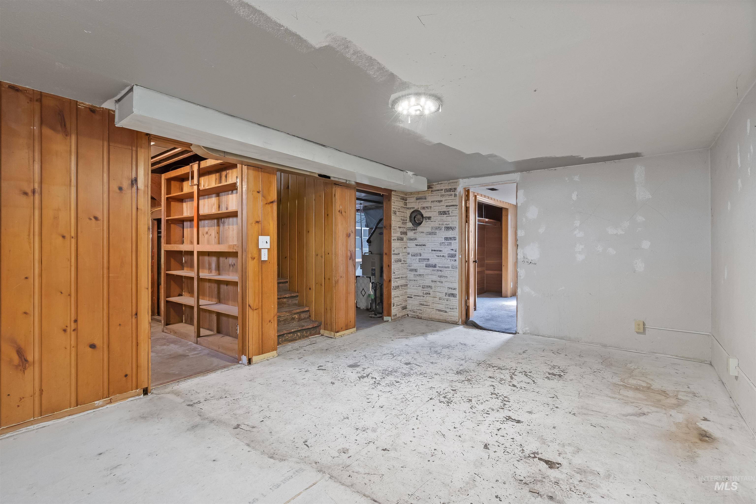 1446 Libby Street Property Photo 15