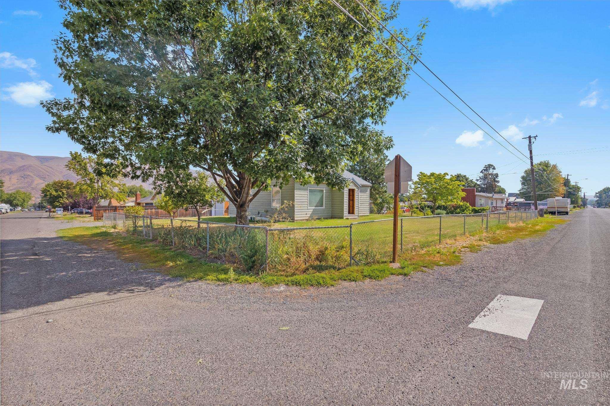 1446 Libby Street Property Photo 25