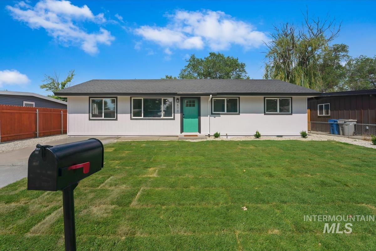 670 S 13th E Property Photo 1
