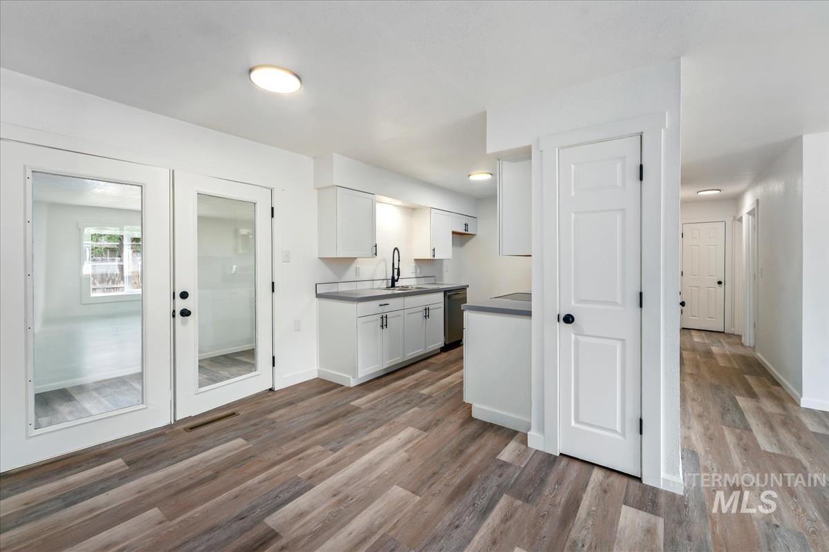 670 S 13th E Property Photo 15
