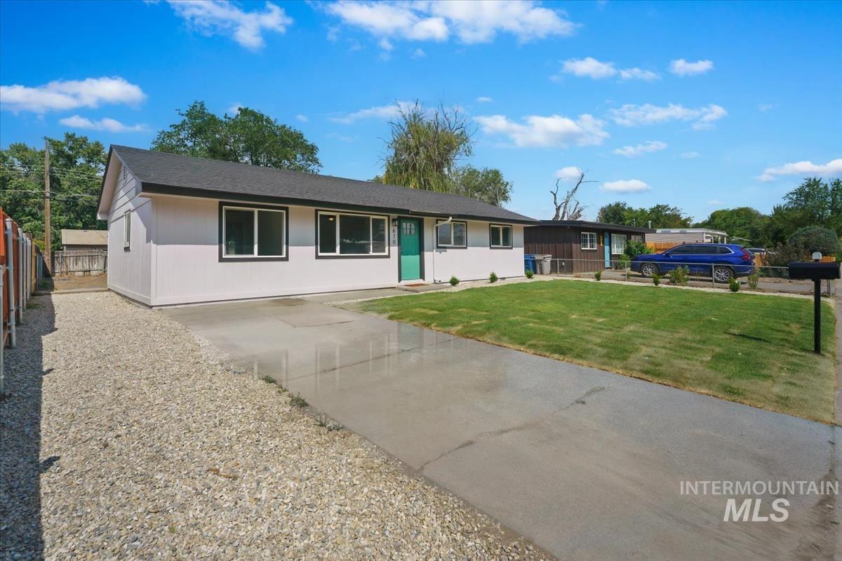 670 S 13th E Property Photo 37