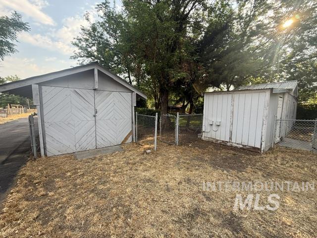 1360 Pioneer Road Property Photo 38