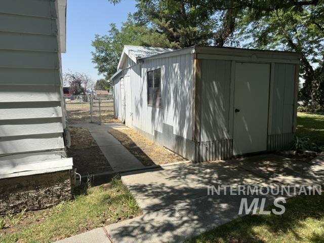 1360 Pioneer Road Property Photo 39