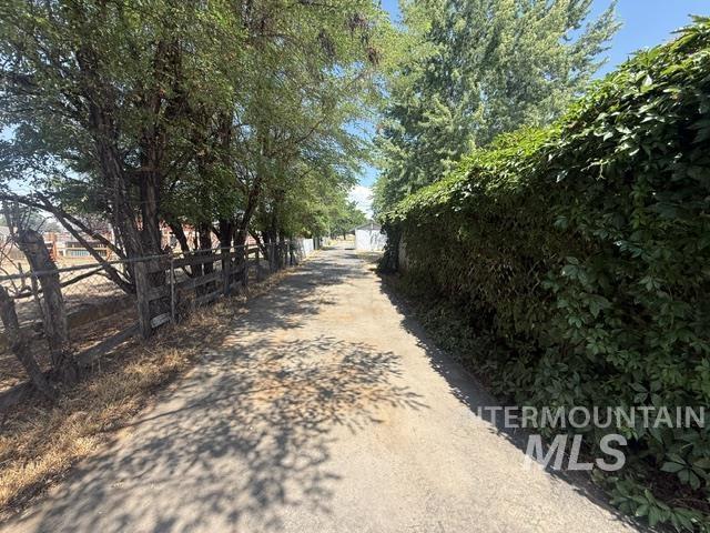 1360 Pioneer Road Property Photo 40