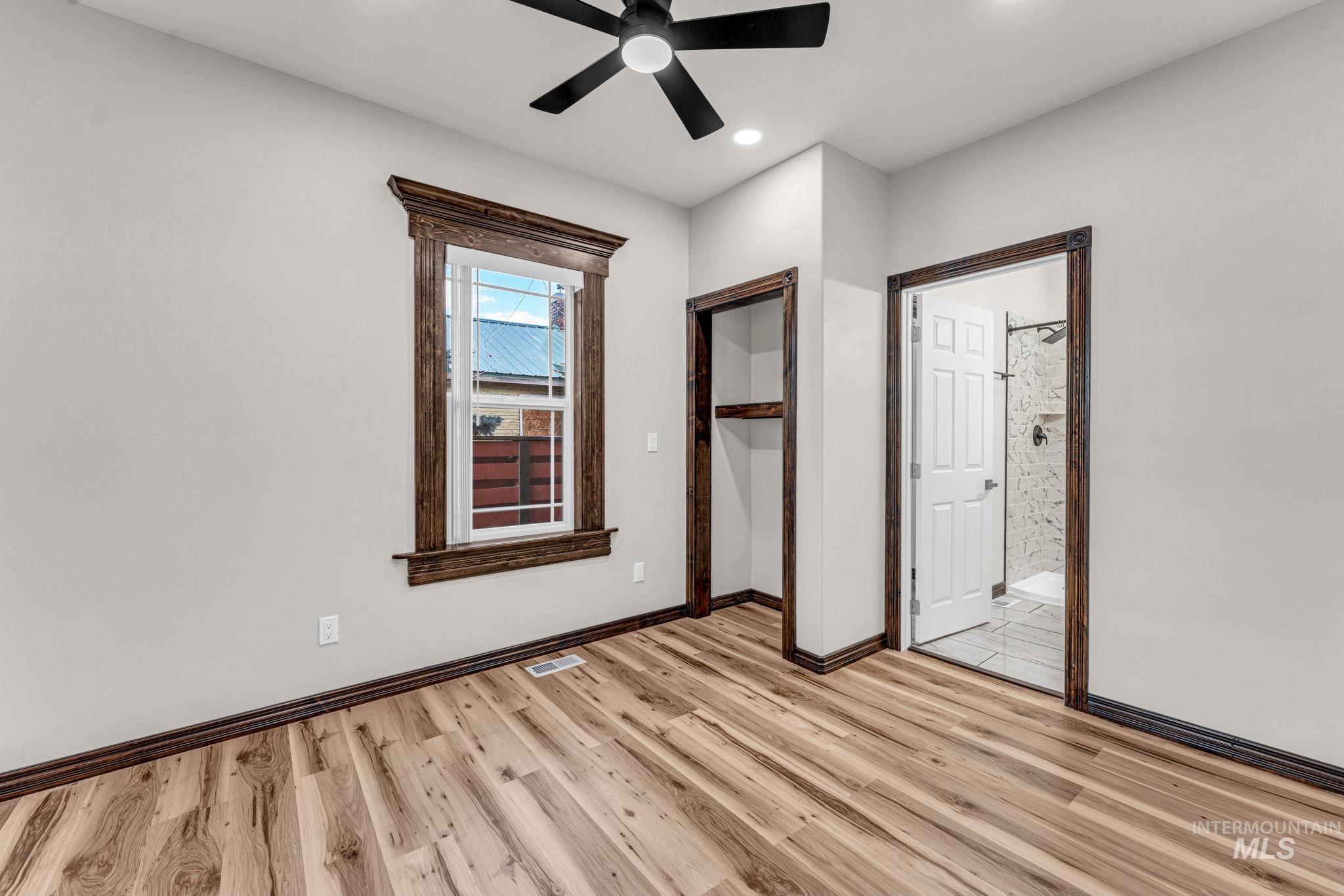 210 Oregon St Property Photo 21