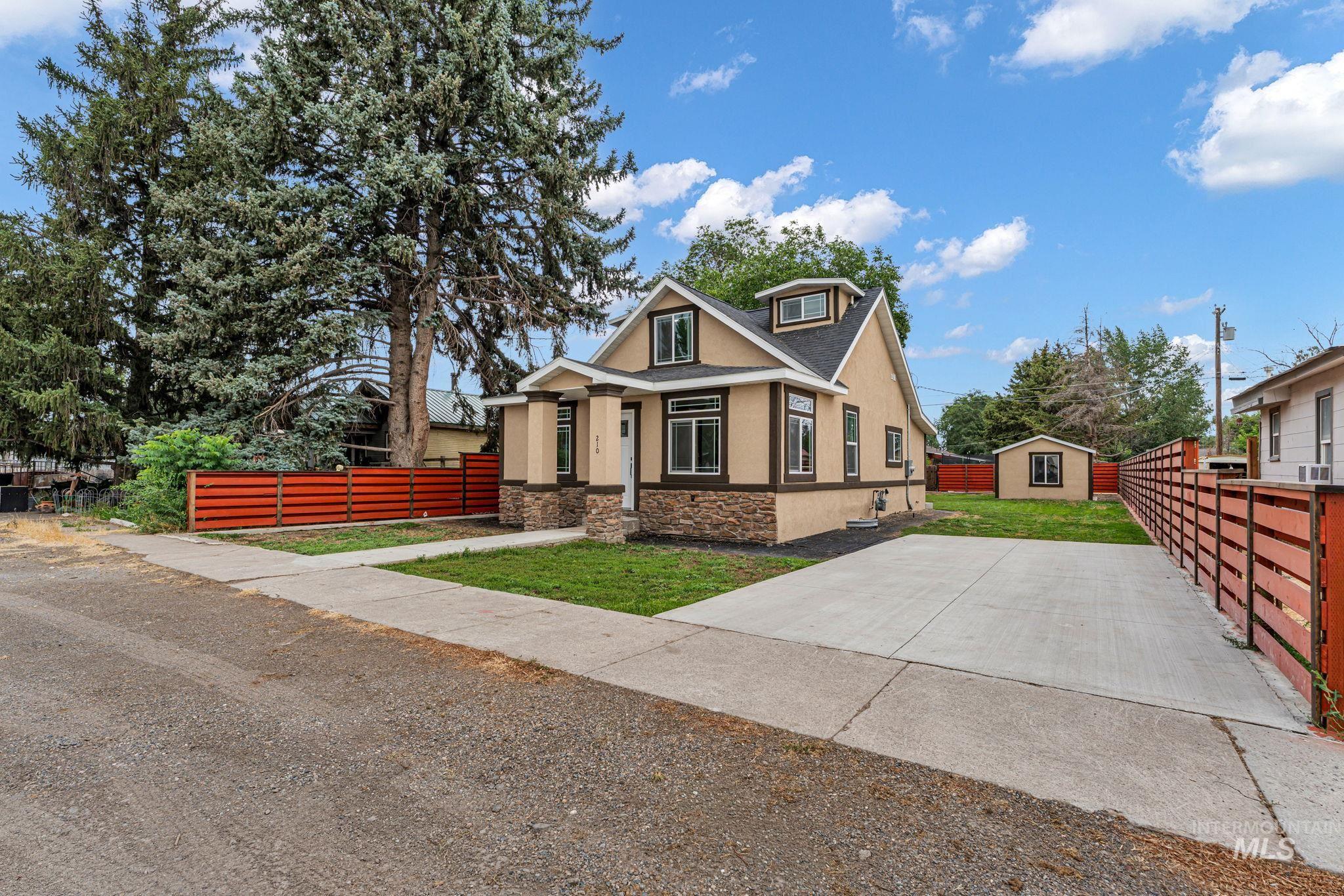 210 Oregon St Property Photo 47