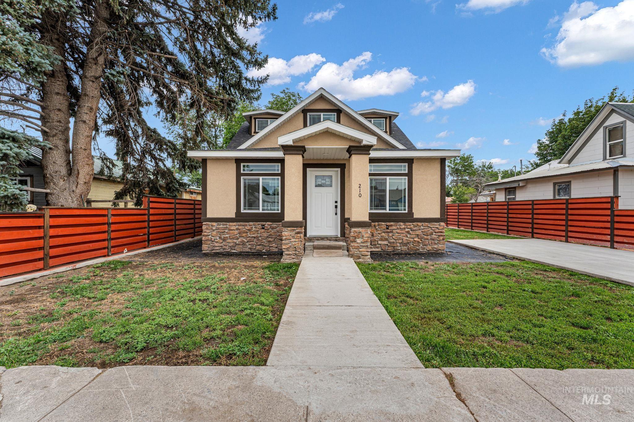 210 Oregon St Property Photo 48