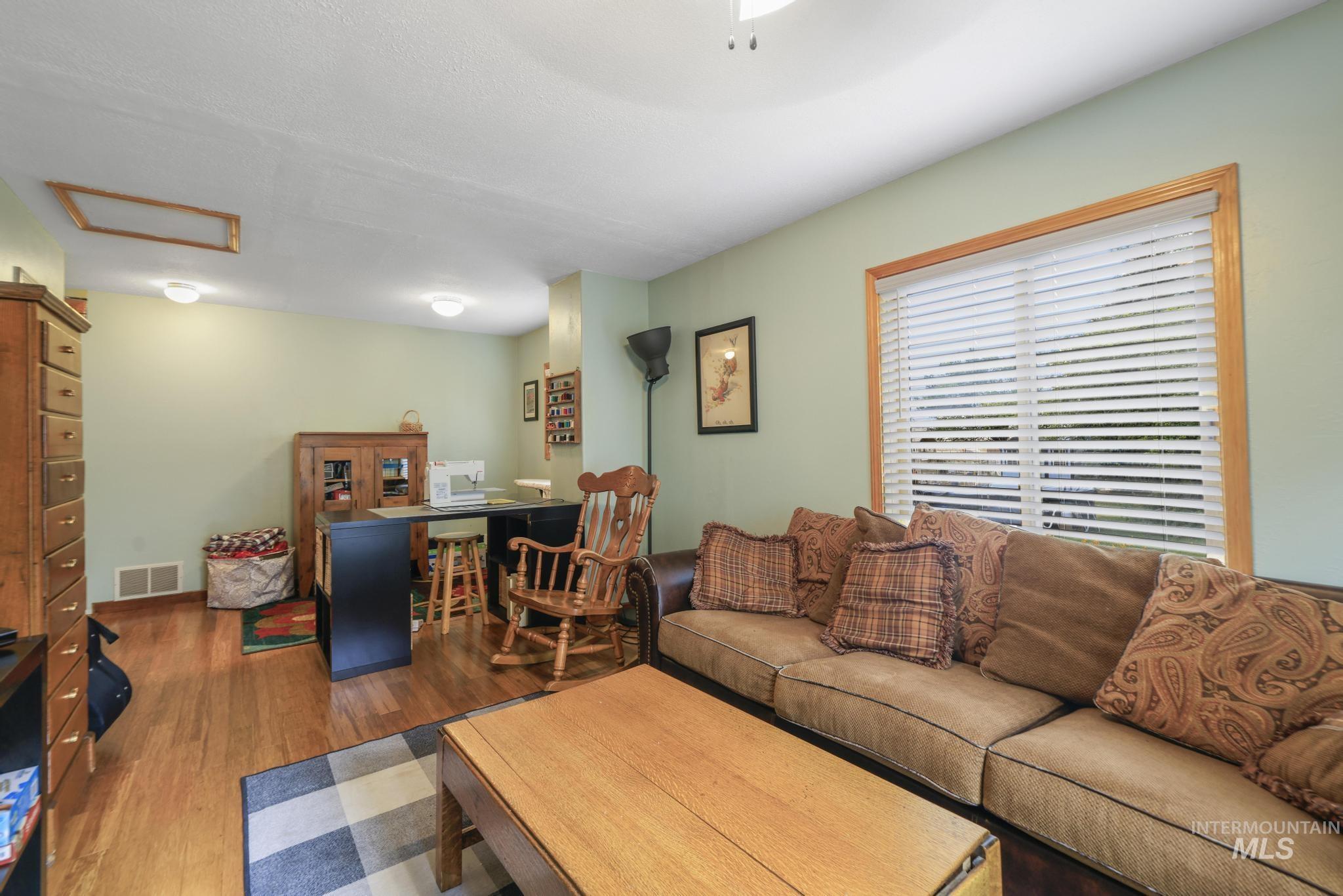 1665 E 1100 S Property Photo 33
