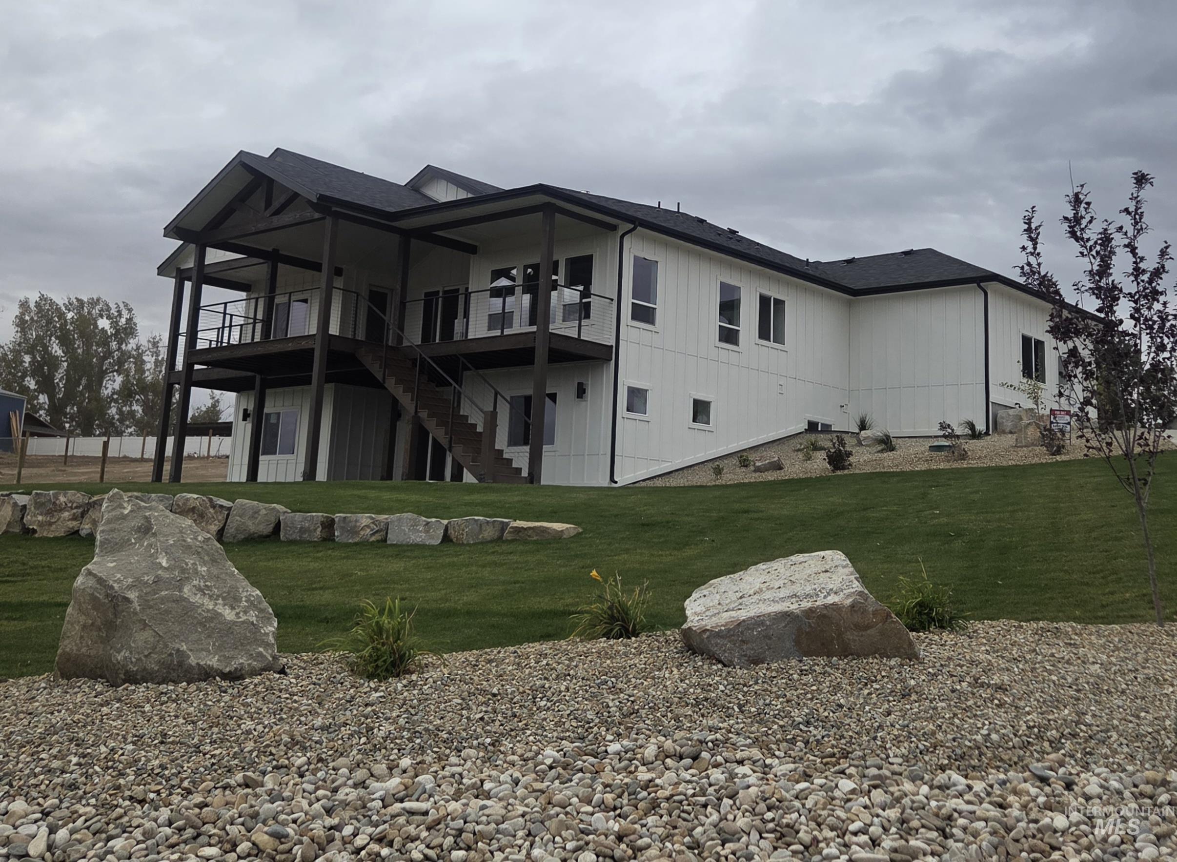 16125 Glenna Dr Property Photo 1