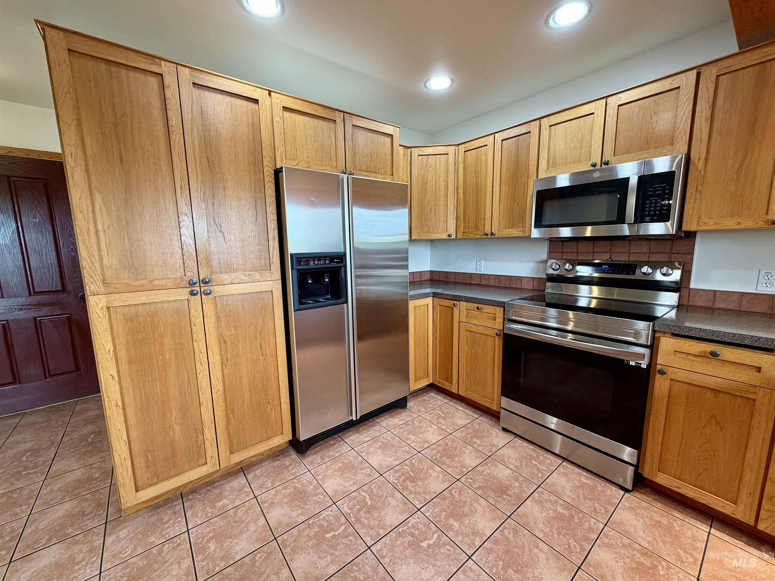 793 Indian Hills Dr Property Photo 11