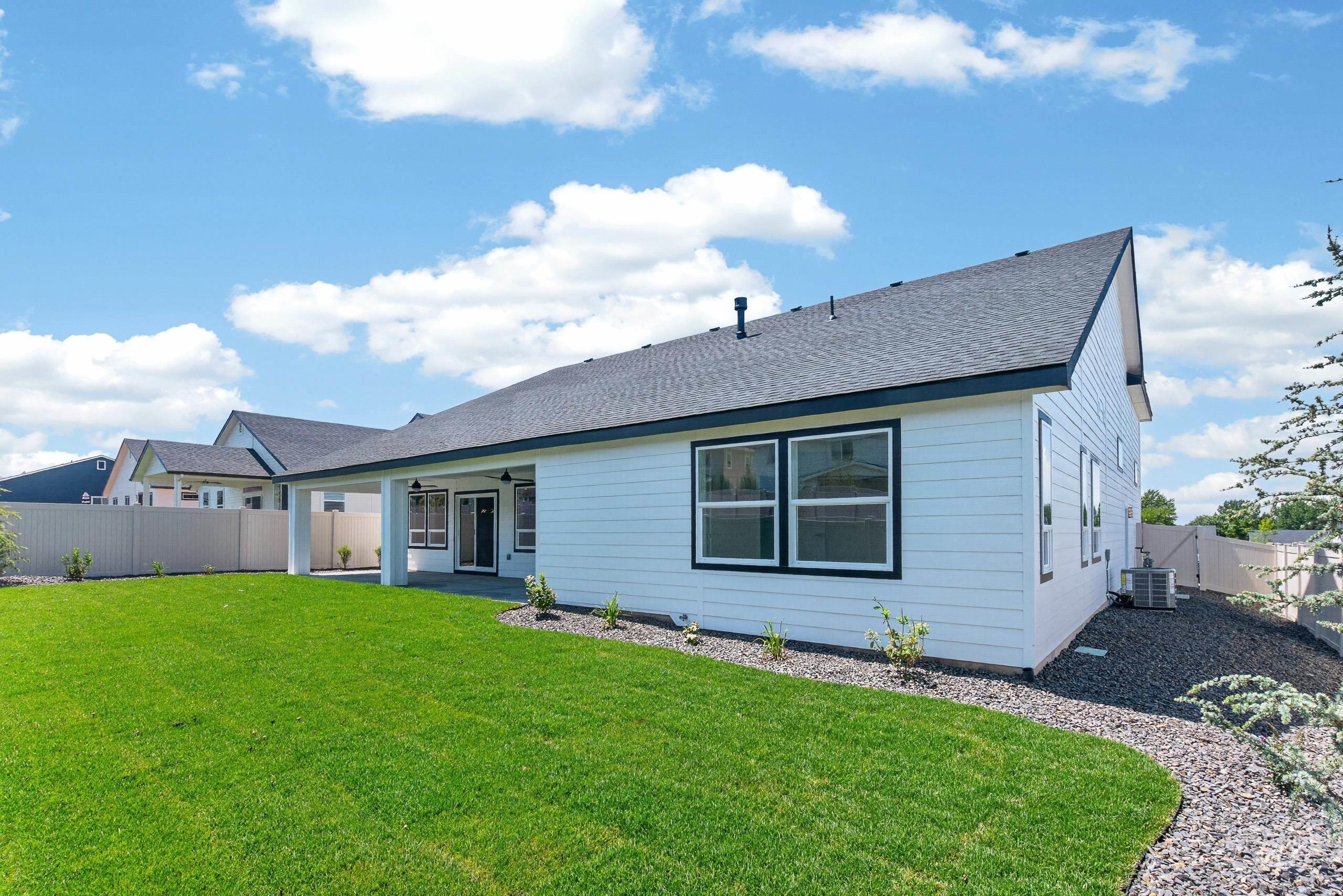 1470 Castle Way Property Photo 44