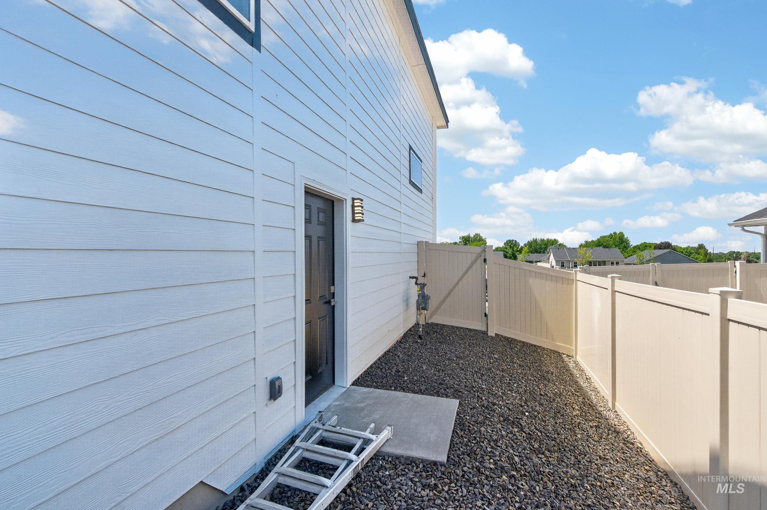 1470 Castle Way Property Photo 45