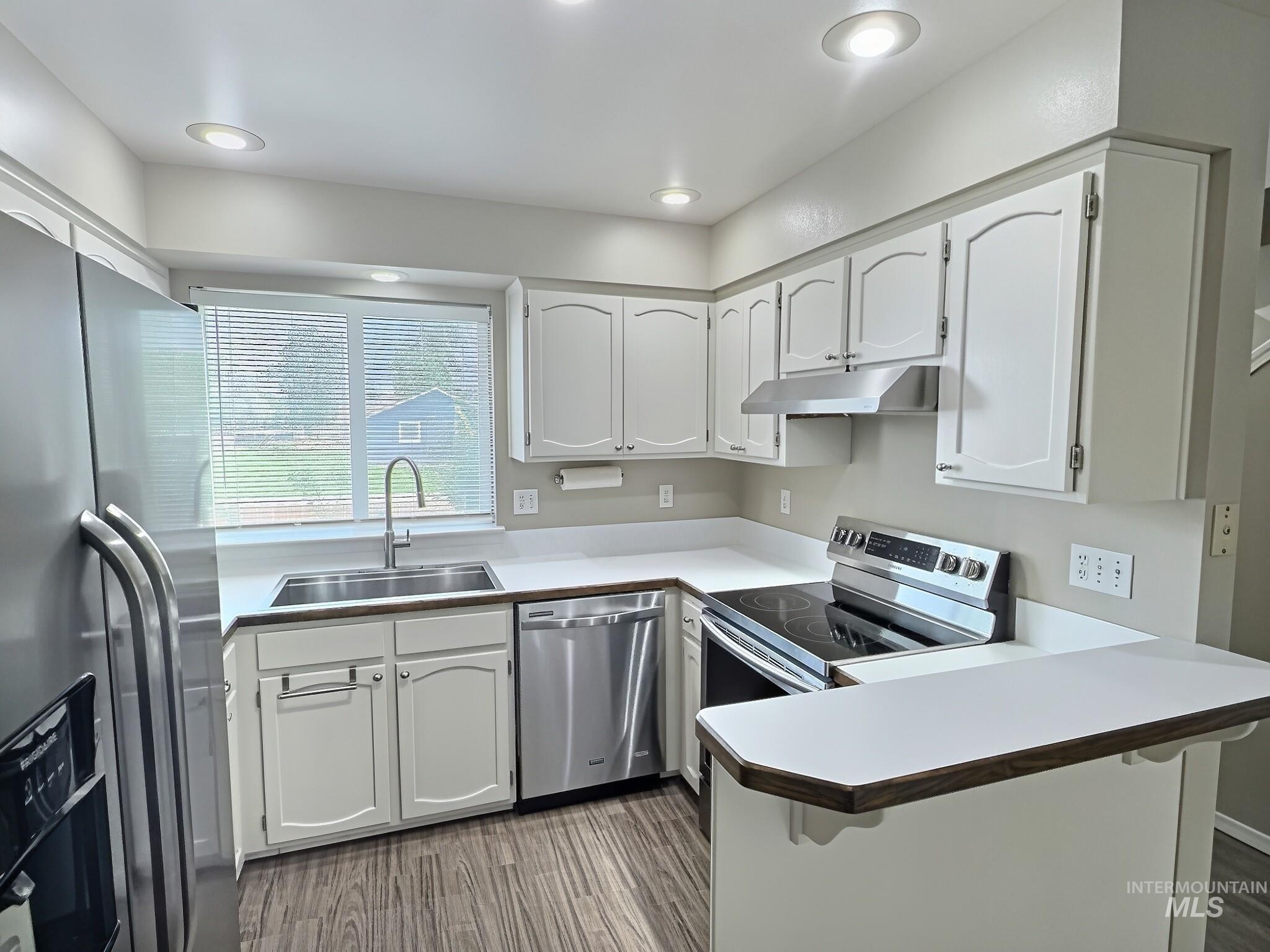19 E King St Property Photo 3