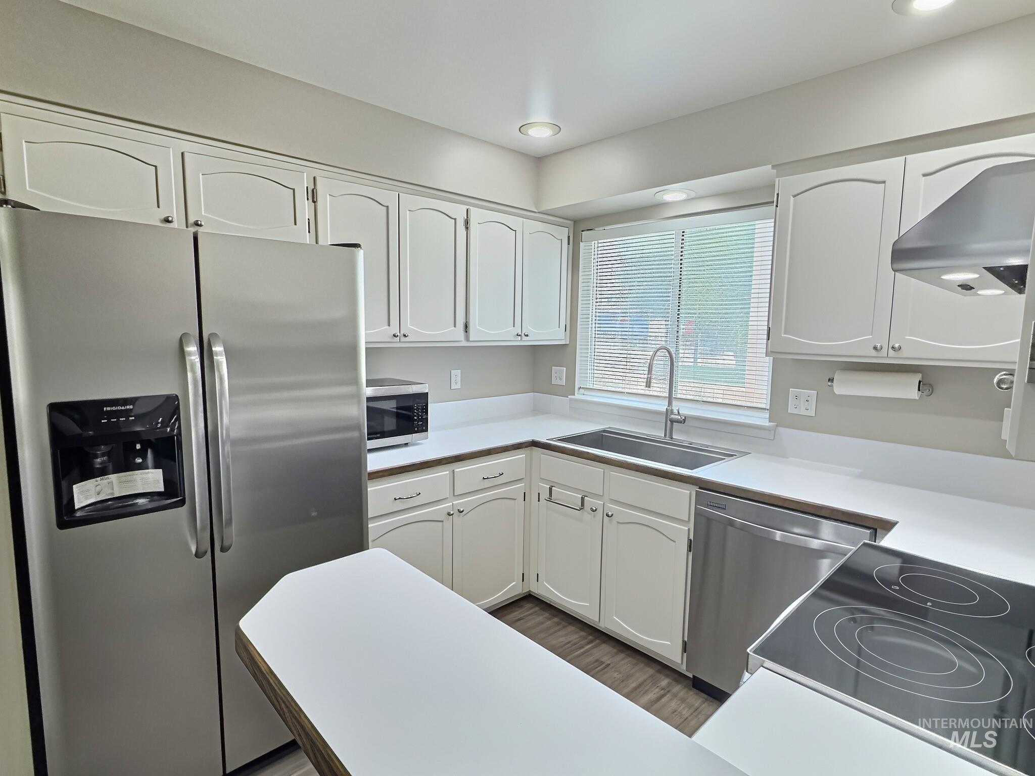 19 E King St Property Photo 4