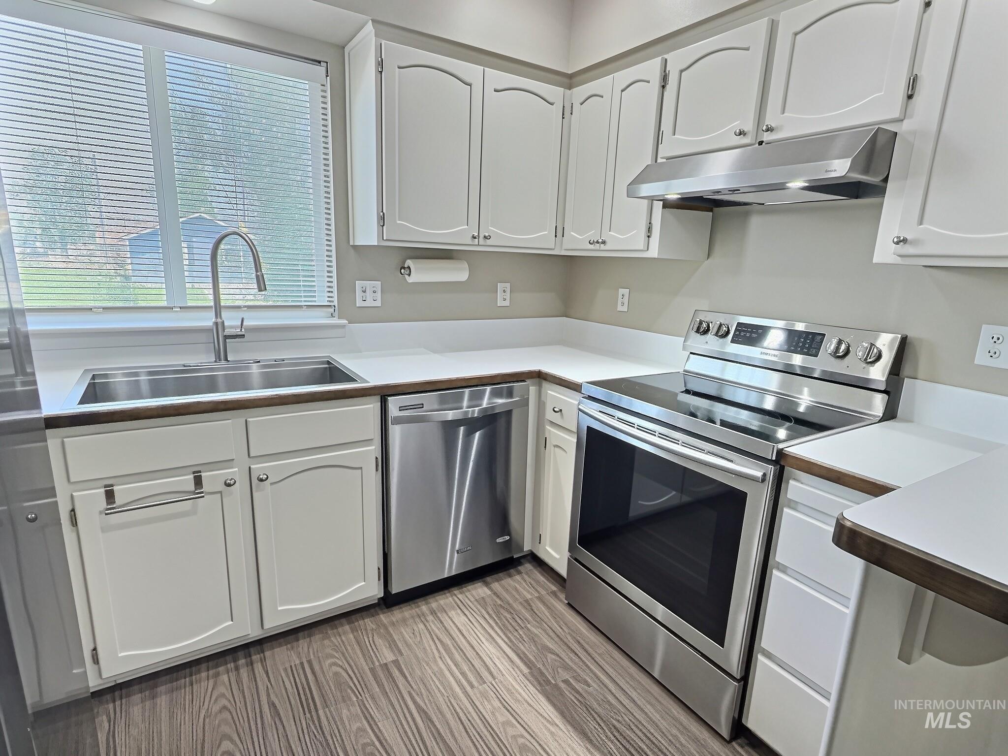 19 E King St Property Photo 5