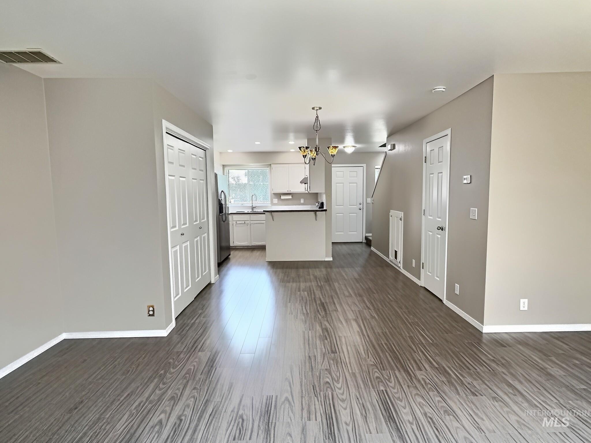 19 E King St Property Photo 14