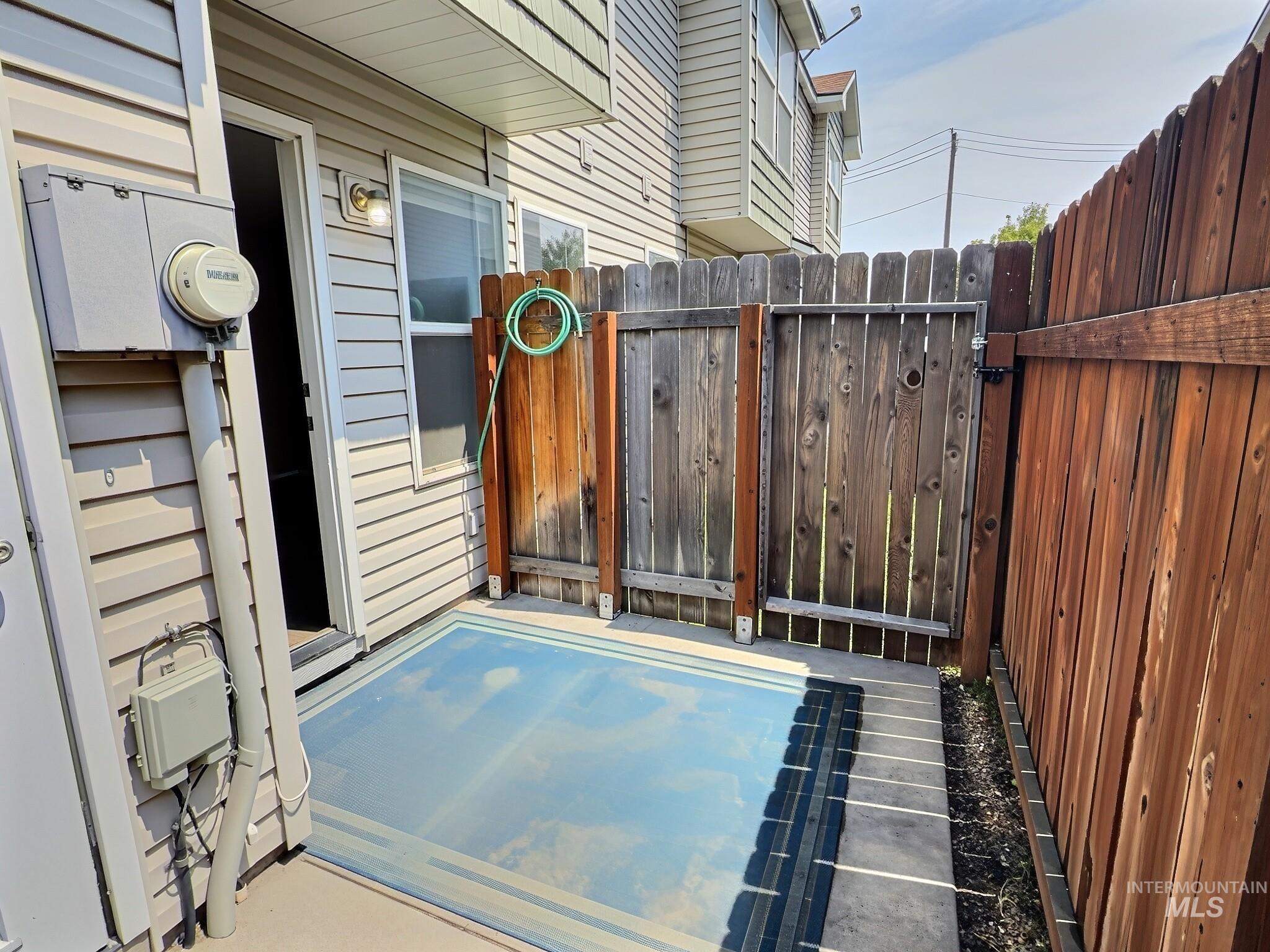 19 E King St Property Photo 16