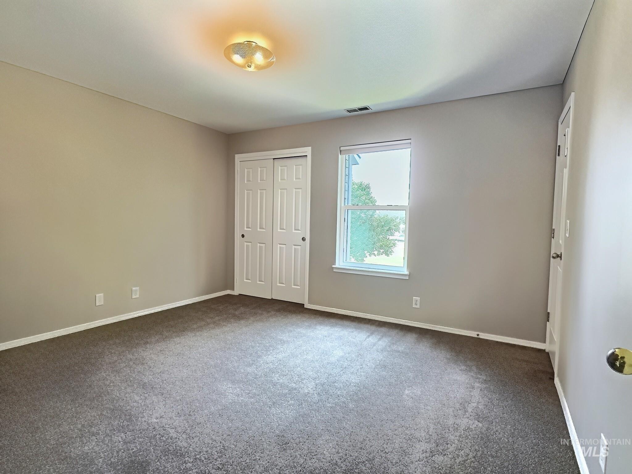 19 E King St Property Photo 23