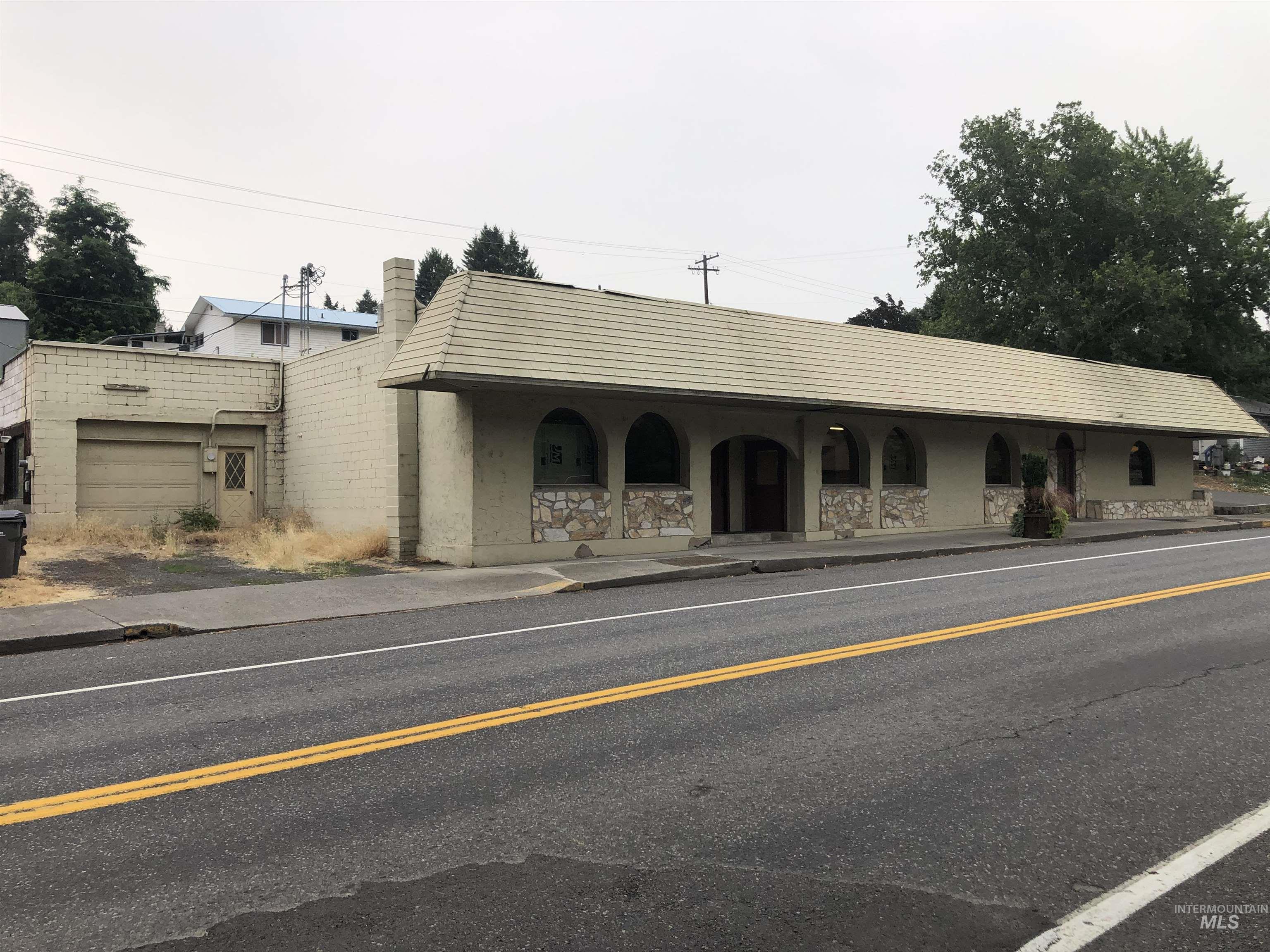 319 Main St.