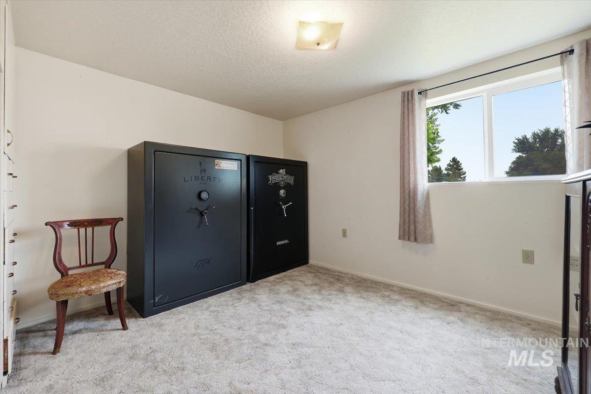 105 Ne 16th Property Photo 8