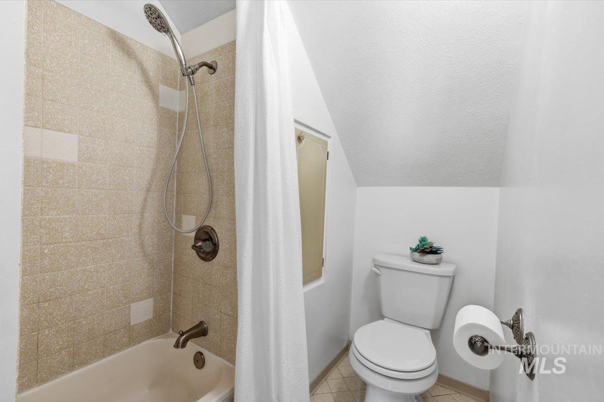 105 Ne 16th Property Photo 32