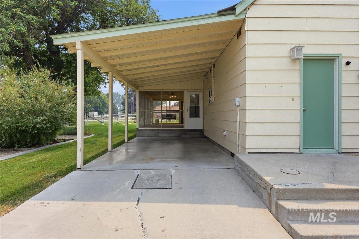 105 Ne 16th Property Photo 38