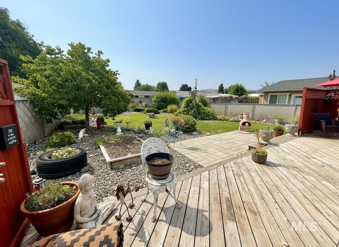 1447 10th Street Property Photo 26
