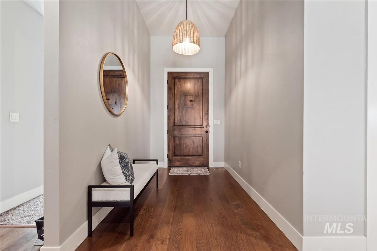 11223 West River Road Property Photo 7