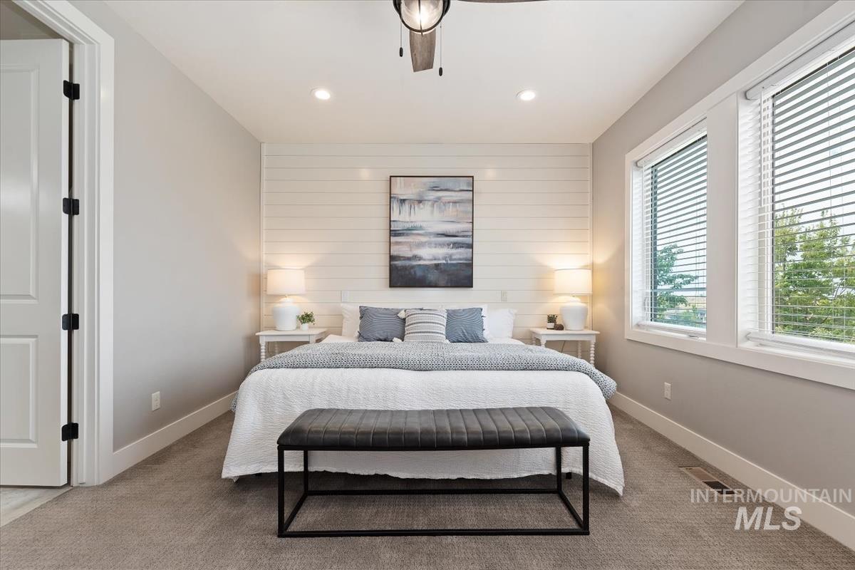 11223 West River Road Property Photo 15