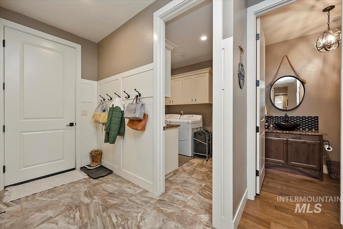 11223 West River Road Property Photo 22