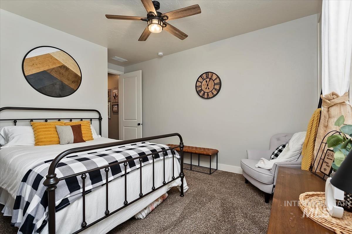11223 West River Road Property Photo 24