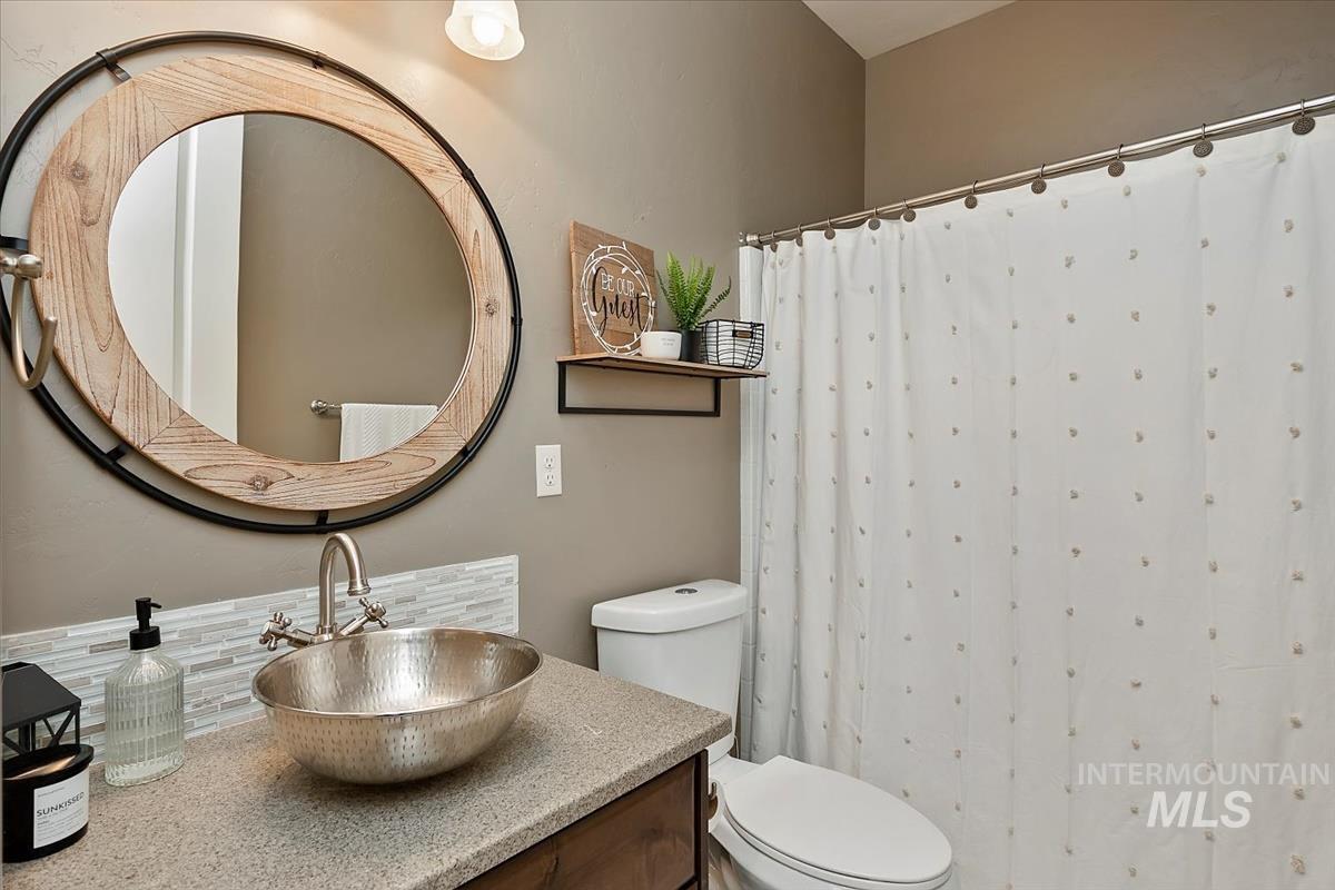 11223 West River Road Property Photo 26