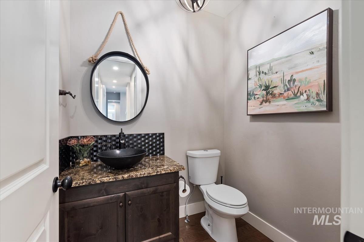 11223 West River Road Property Photo 28